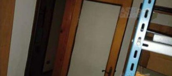 4 bedrooms Apartment in Fabriano, Italy No. 376590 11