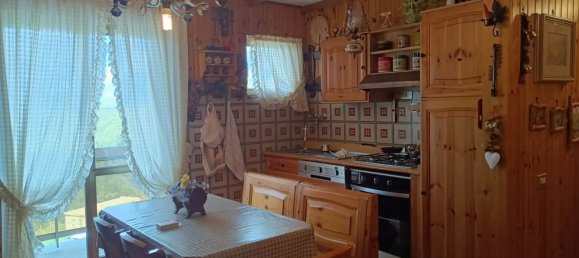 3 rooms Apartment in Ventasso, Italy No. 291205 6