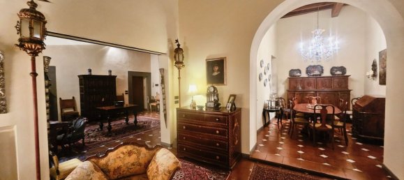 6 rooms Apartment in Florence, Italy No. 276647 4