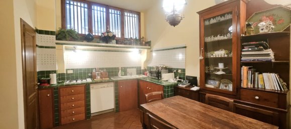 6 rooms Apartment in Florence, Italy No. 276647 15