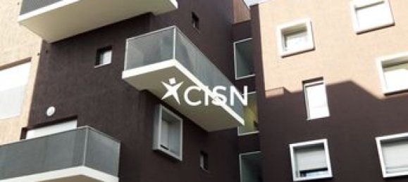 158m² Commercial property in Nantes, France No. 281157 2