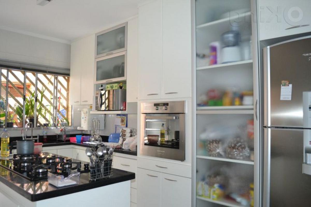 Casa de 3 dormitorios en Sao Paulo, Brazil No. 566996