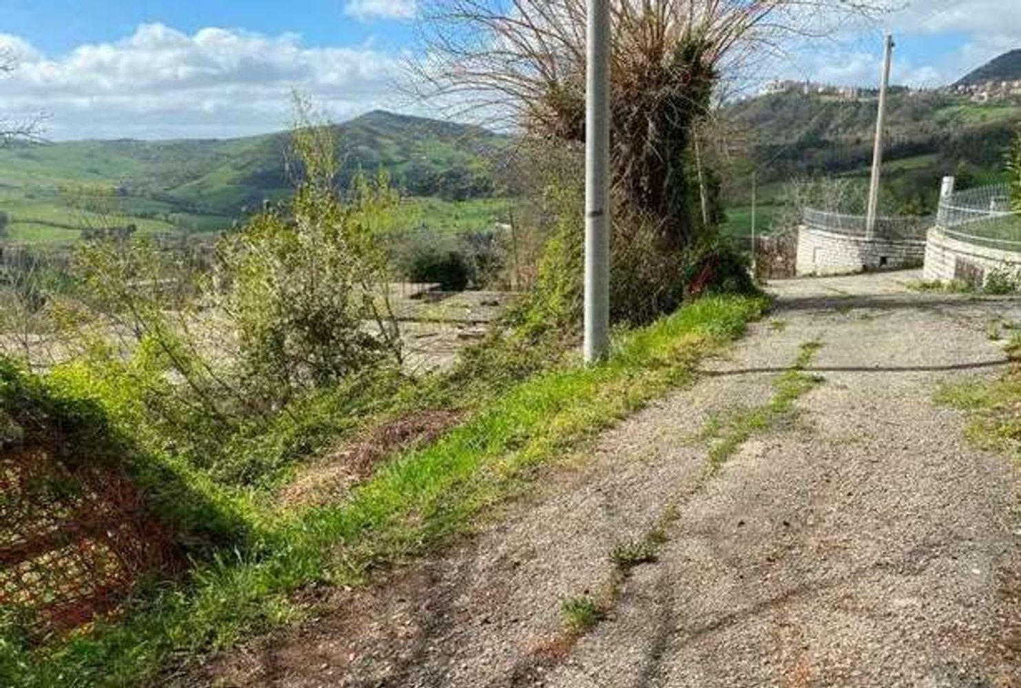 2400m² Land in Mercatino Conca, Italy No. 298897