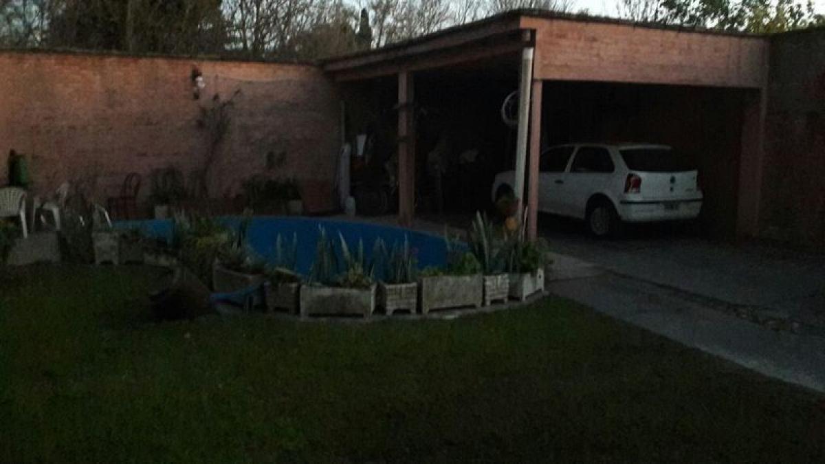 2 bedrooms House in Malvinas Argentinas, Argentina No. 16410