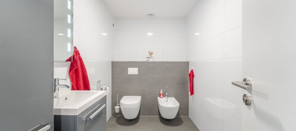 Здание с 8 комнатами в Фюрстенфельдбрукк, Германия № 39686 21