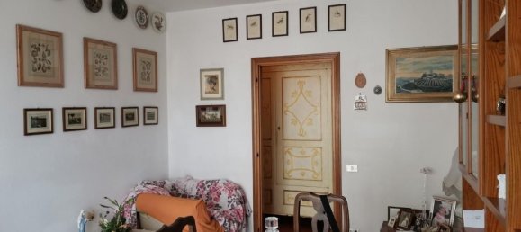 5 rooms Apartment in Certaldo, Italy No. 99769 4