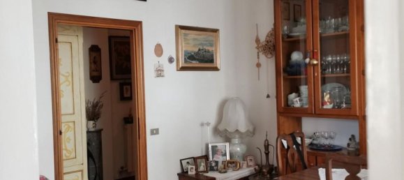 5 rooms Apartment in Certaldo, Italy No. 99769 3