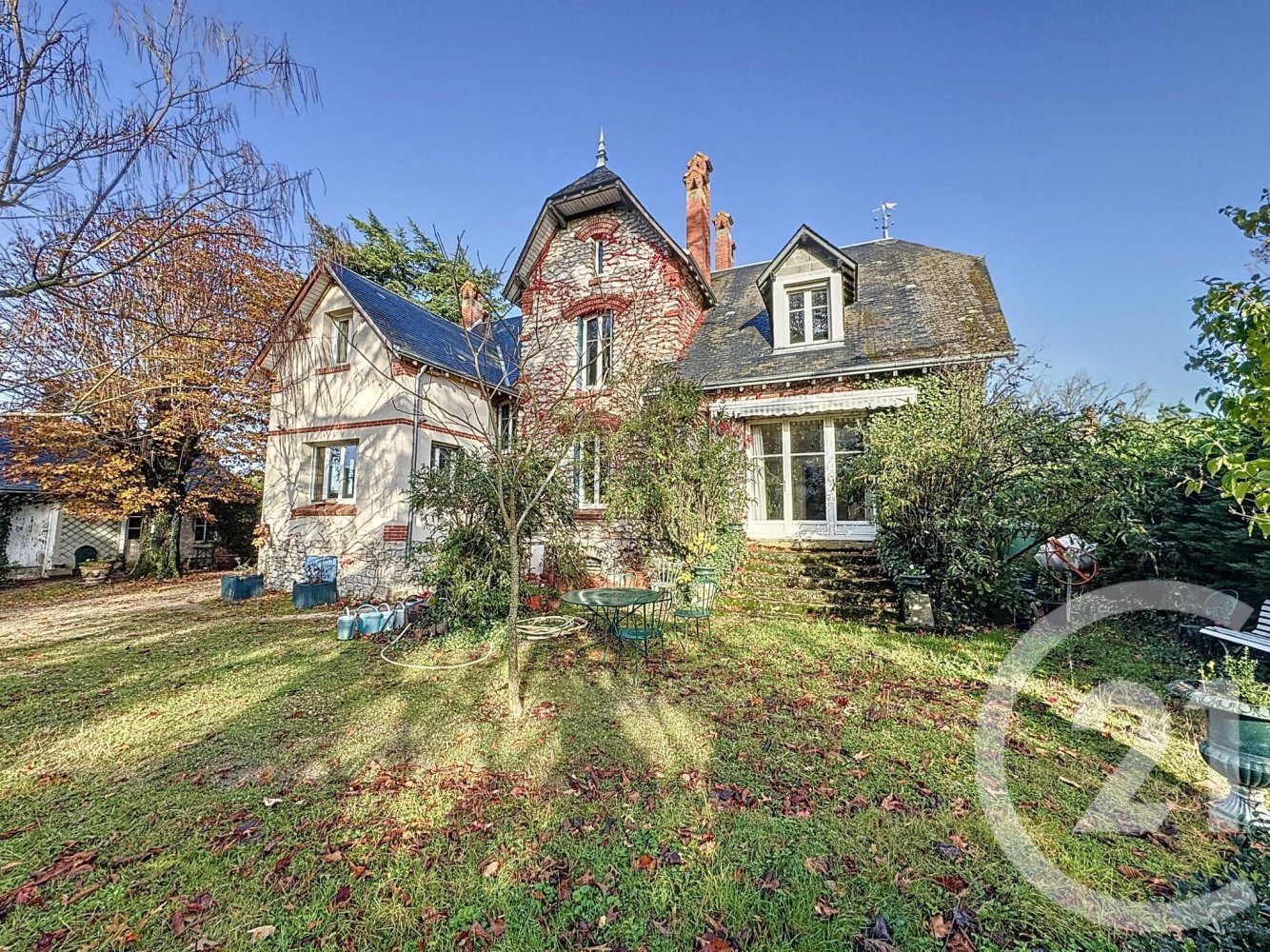 4 chambres Maison à Romorantin-Lanthenay, France No. 87820