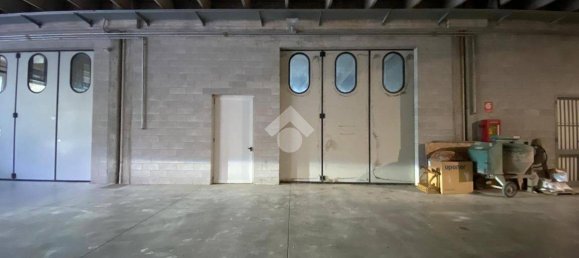 1-Zimmer Lagerhaus in Alzano Lombardo, Italy, Nr. 78760 13