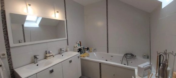 Casa de 3 dormitorios en Chelles, France No. 174277 27