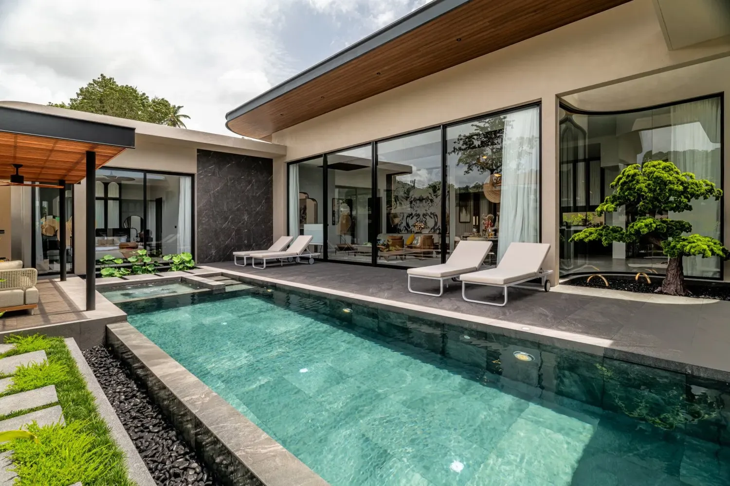 3 Schlafzimmer Haus in Nai Harn Beach, Thailand, Nr. 81423