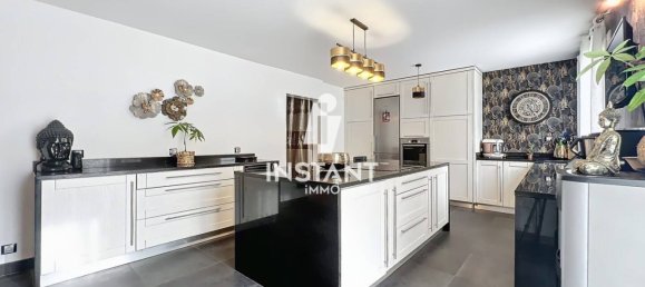 6 bedrooms House in Grisy-Suisnes, France No. 129362 2