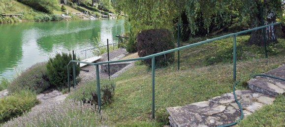 Дом с 4 комнатами в Грос-Энцерсдорф, Австрия № 139245 26