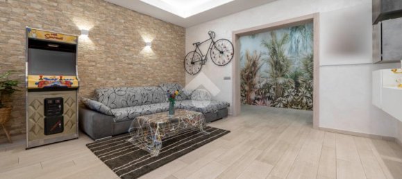 2 Schlafzimmer Wohnung in Formigine, Italy, Nr. 316242 4