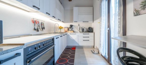 2 Schlafzimmer Wohnung in Formigine, Italy, Nr. 316242 8