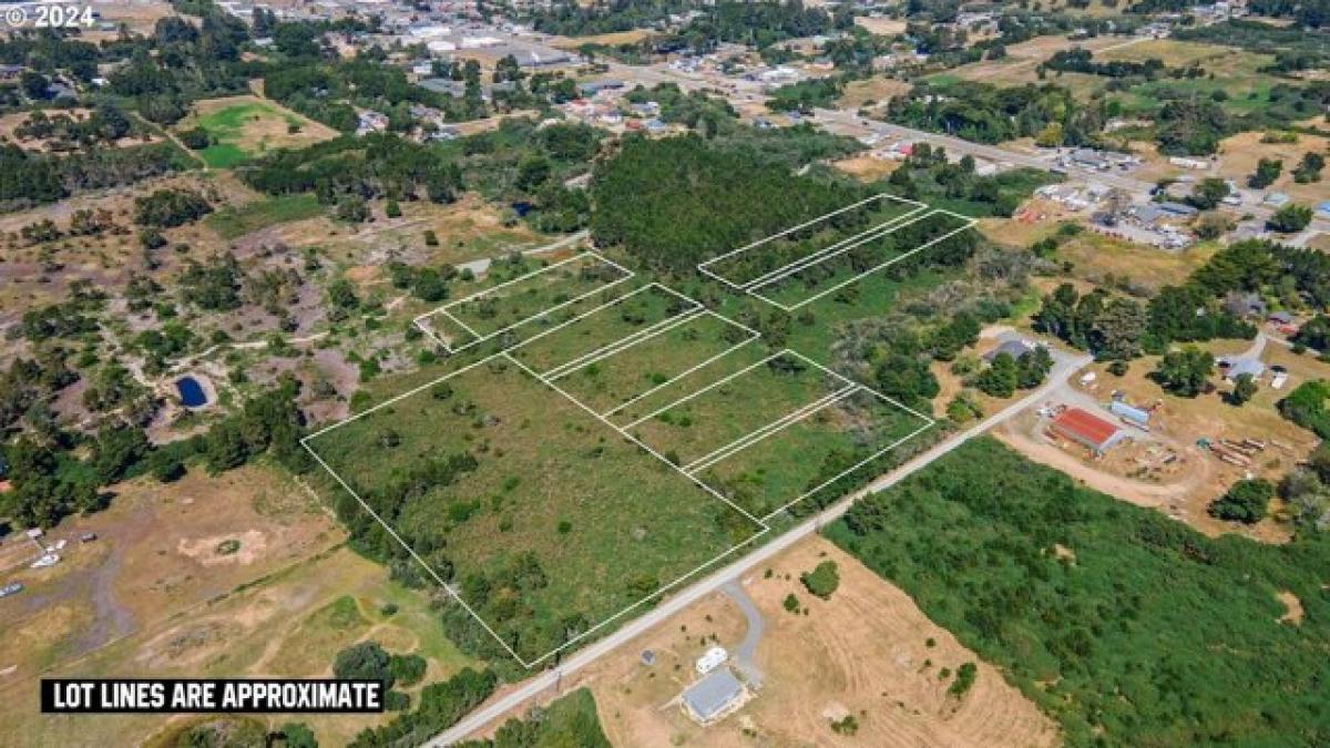  قطعة أرض في Bandon, USA رقم 506092