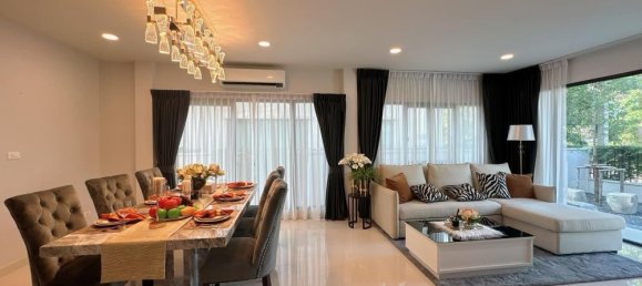 4 Schlafzimmer Villa in Bang Na, Thailand, Nr. 62347 3