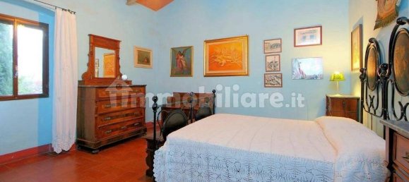5 Schlafzimmer Haus in Terranuova Bracciolini, Italy, Nr. 153059 23