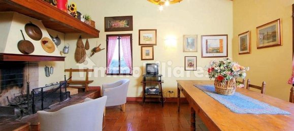 5 Schlafzimmer Haus in Terranuova Bracciolini, Italy, Nr. 153059 19