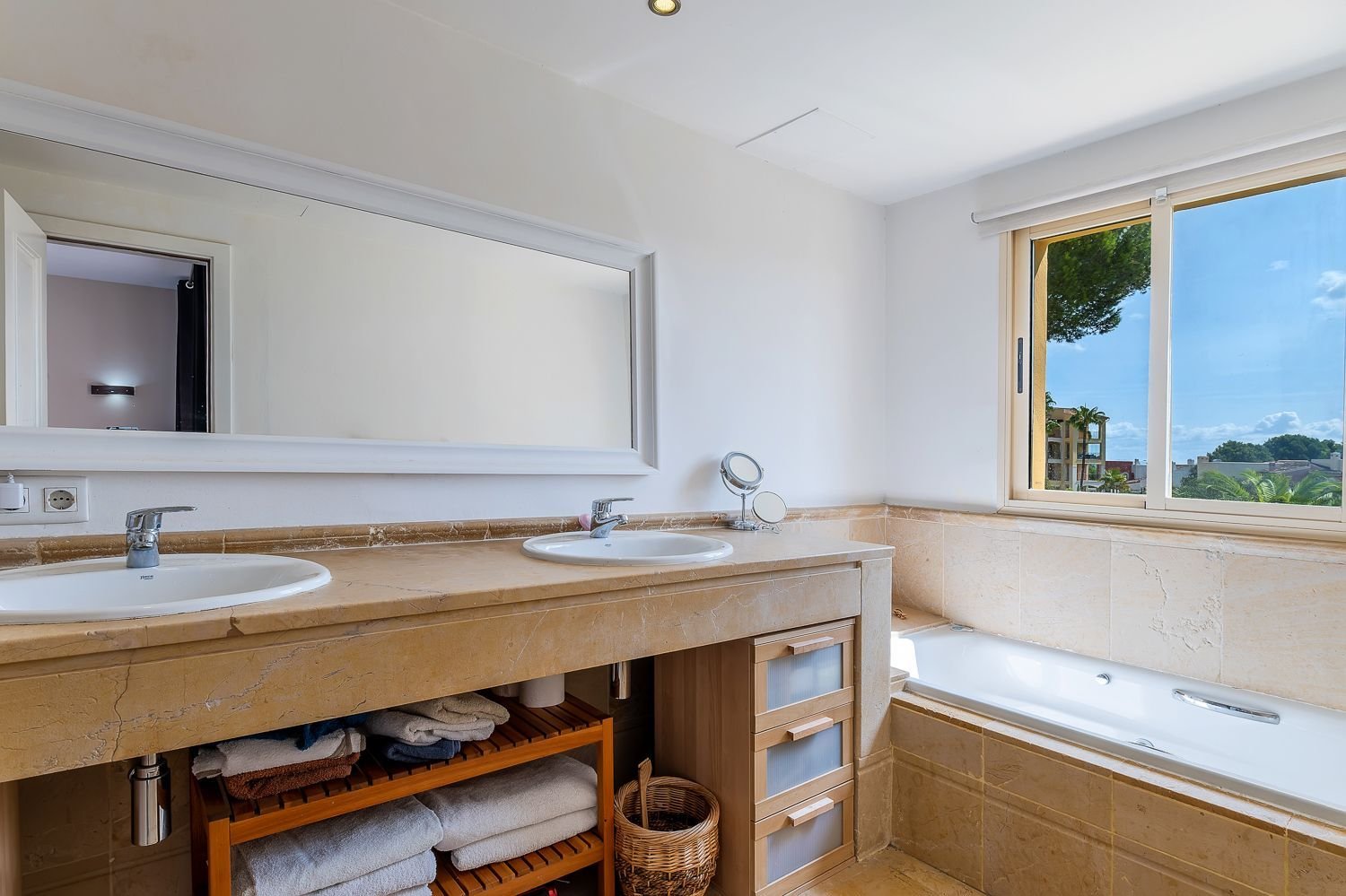 Дуплекс с 2 спальнями в Нова Санта Понса, Испания № 22315