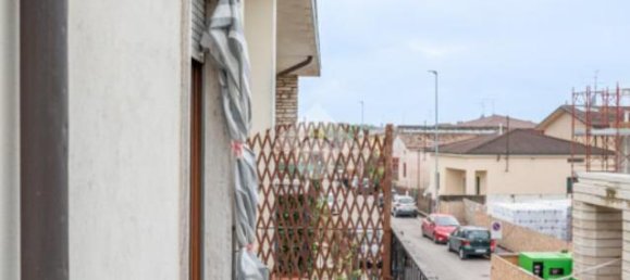 3 rooms Apartment in Villafranca di Verona, Italy No. 108457 21