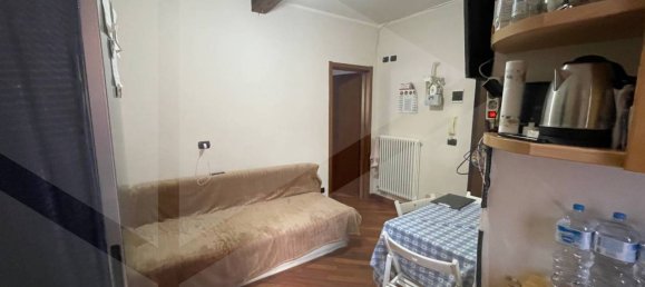 2 rooms Apartment in Bologna, Italy No. 27534 8