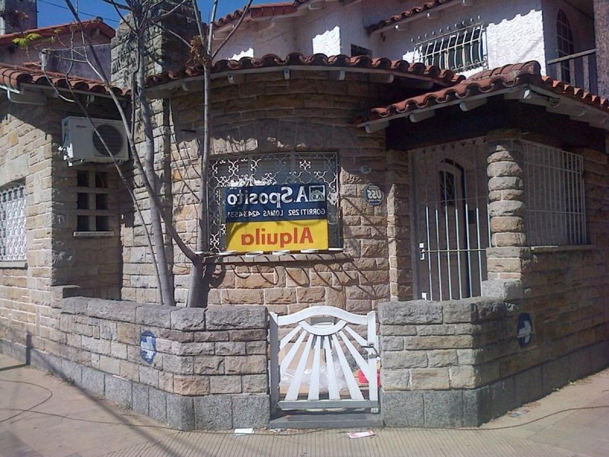 8 غرف نوم منزل في Lomas de Zamora, Argentina رقم 102042