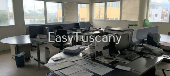 5 rooms Warehouse in Lucca, Italy No. 89601 9