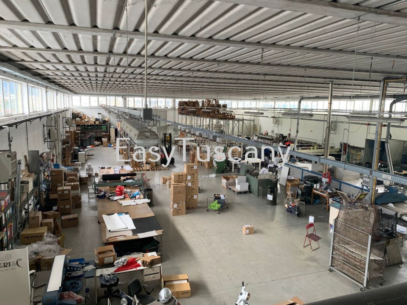 5 rooms Warehouse in Lucca, Italy No. 89601