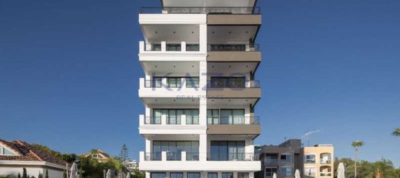 2 bedrooms Apartment in Pyrgos, Cyprus No. 16034 2