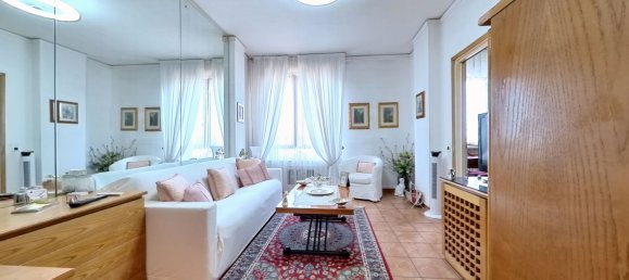 2غرفة شقة في Milan, Italy رقم 247901 3