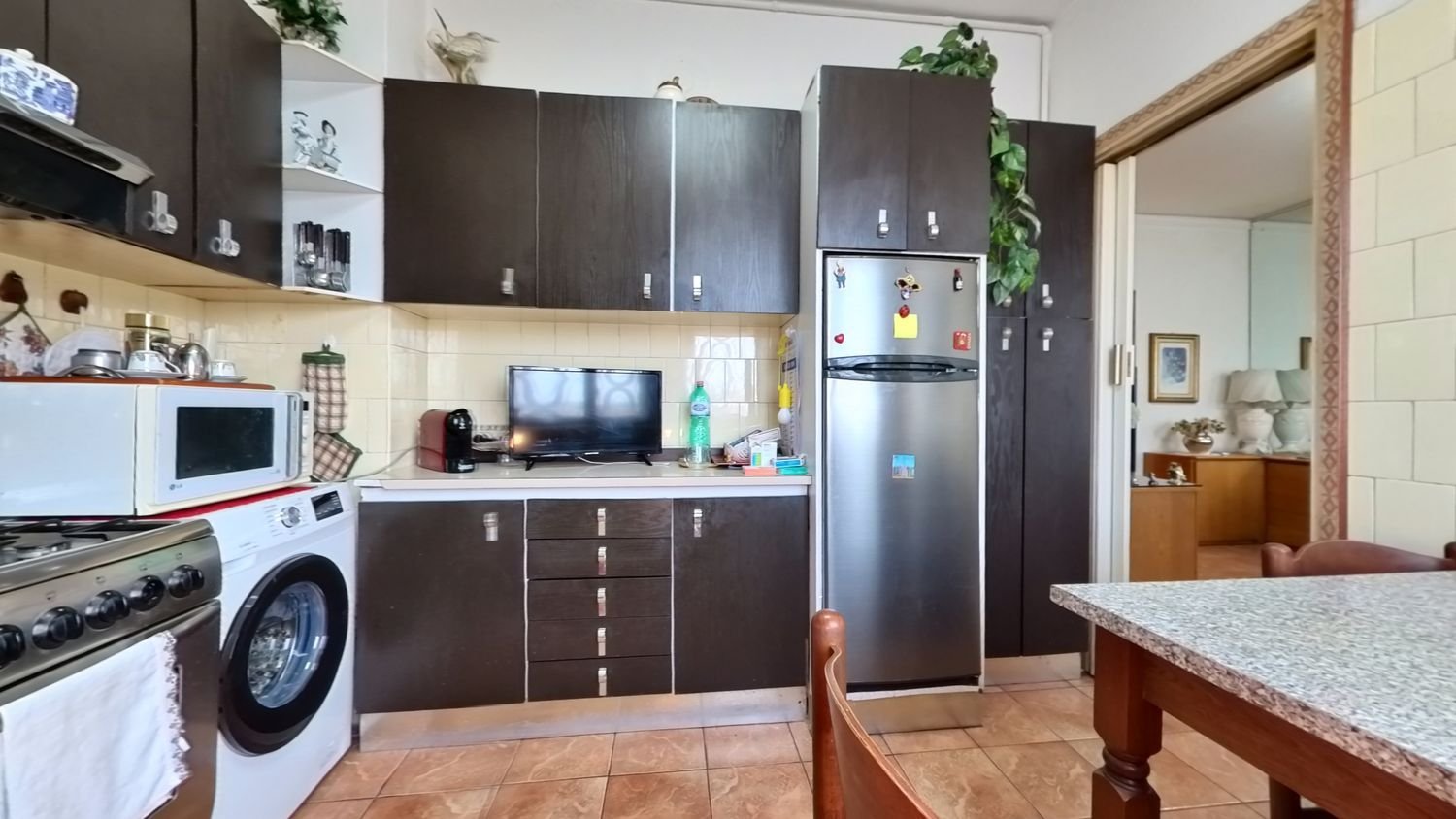 2غرفة شقة في Milan, Italy رقم 247901