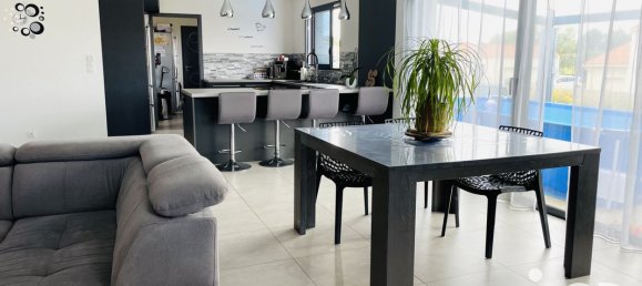 Casa de 4 dormitorios en Maine-et-Loire, France No. 286758 4