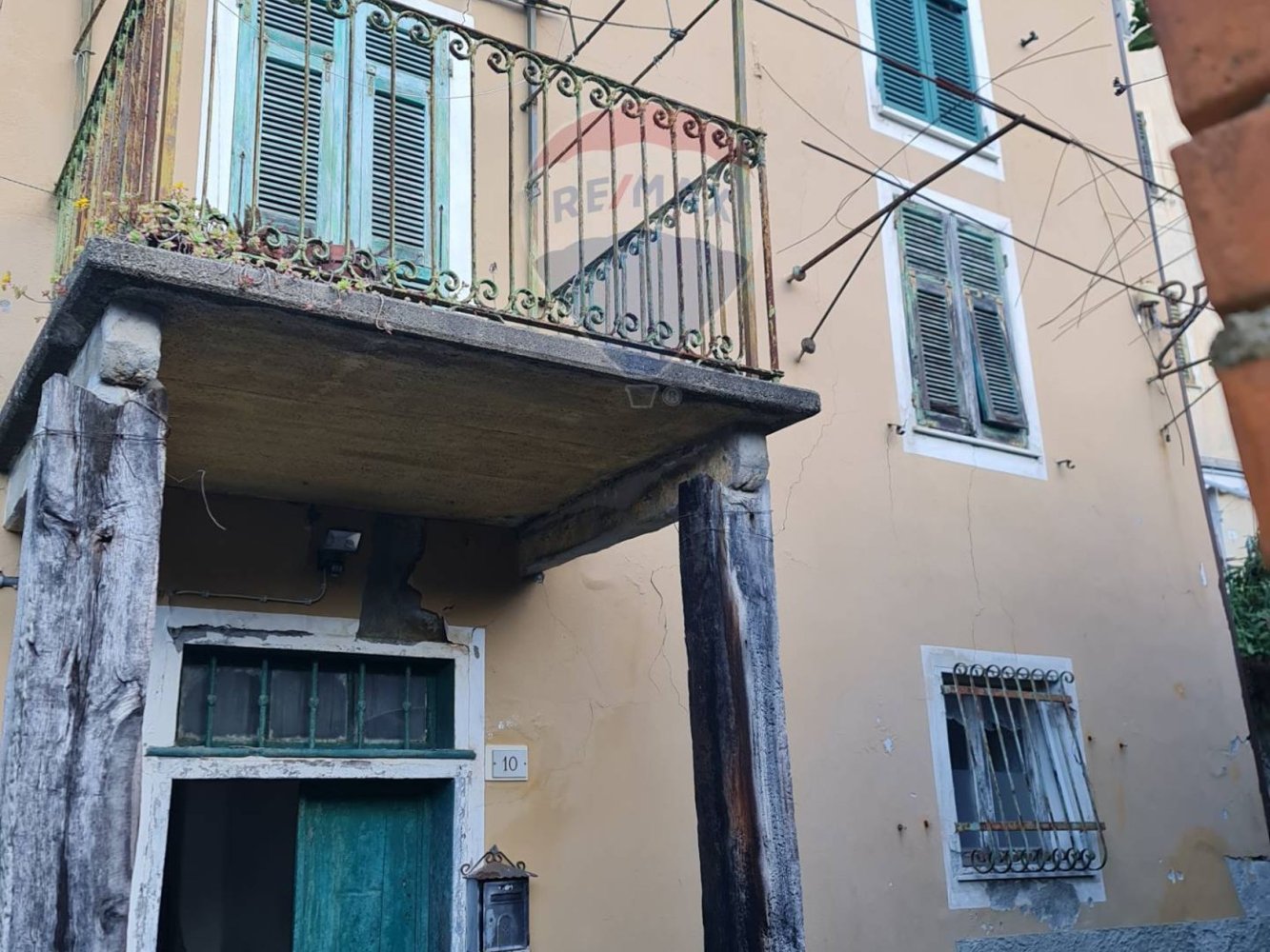 2 bedrooms Apartment in Deiva Marina, Italy No. 262186