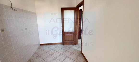 Квартира с 3 спальнями в Альба Адриатика, Италия № 107724 8