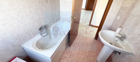 Квартира с 3 спальнями в Альба Адриатика, Италия № 107724 18