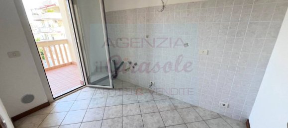 Квартира с 3 спальнями в Альба Адриатика, Италия № 107724 9