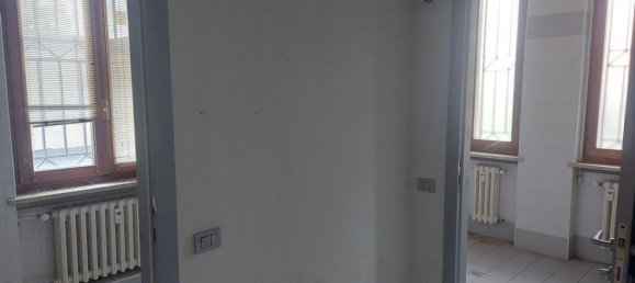 253m² Office in Grignasco, Italy No. 376356 10