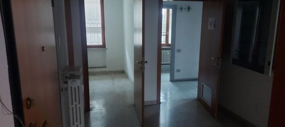 253m² Office in Grignasco, Italy No. 376356 6