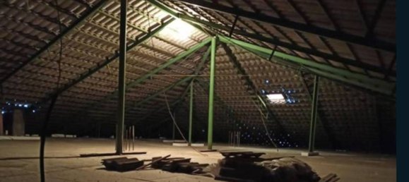 136m² Commercial property in Tortoreto, Italy No. 291457 11