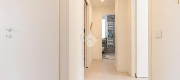 Квартира с 4 комнатами в Вимеркате, Италия № 279385 19