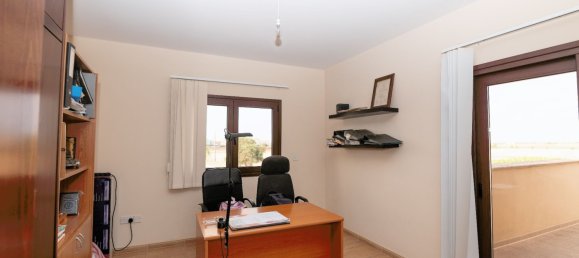 5 Schlafzimmer Villa in Liopetri, Cyprus, Nr. 23075 20