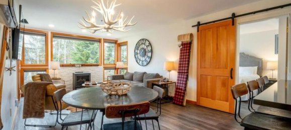 2 bedrooms Condo in British Columbia, Canada No. 188 4