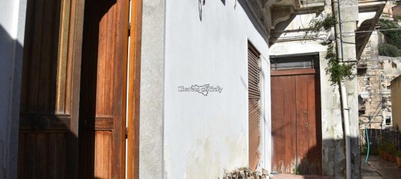 Casa de 6 divisões em Modica, Italy N.º 232674 2