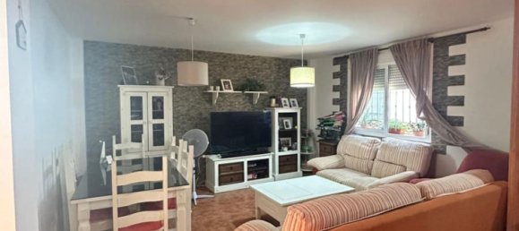 3 Schlafzimmer Stadthaus in La Linea de la Concepcion, Spain, Nr. 182703 24
