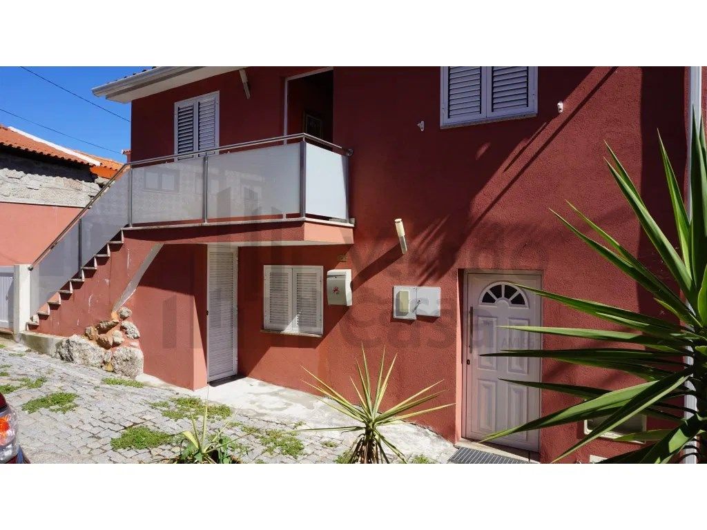 2 bedrooms House in Salamonde, Portugal No. 221531