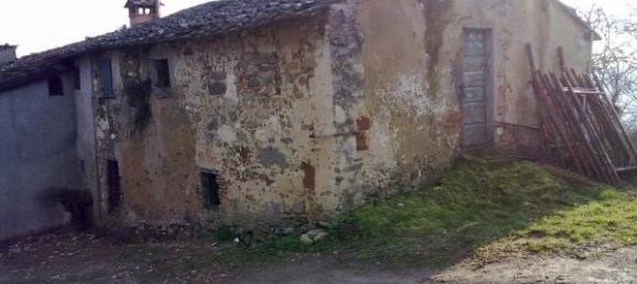 8 rooms House in Scarperia e San Piero, Italy No. 224609 3
