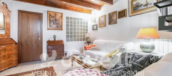 11 rooms House in Marano di Napoli, Italy No. 120920 47