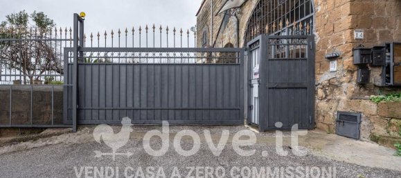 11 rooms House in Marano di Napoli, Italy No. 120920 3