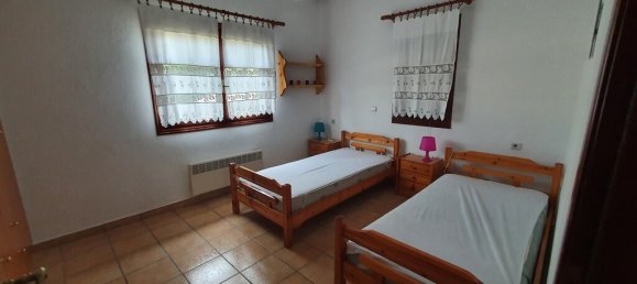 150m² Commercial property in Chalkidiki, Greece No. 3910 14